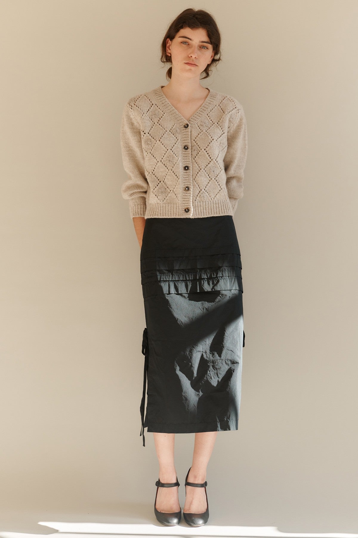 WOMEN'S  TUCK SKIRT - BLACK