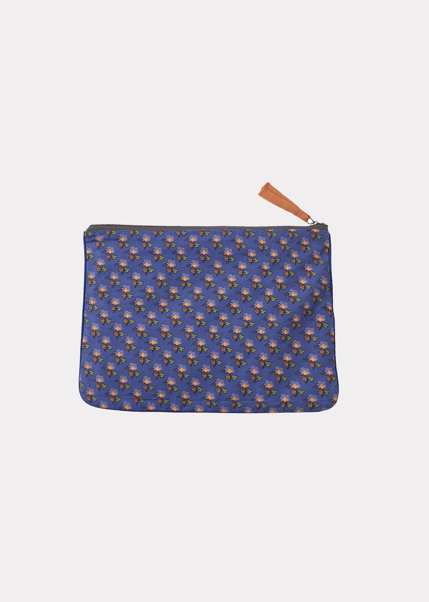 WOVEN POUCH 22X15CM - NAVY POSY PRINT