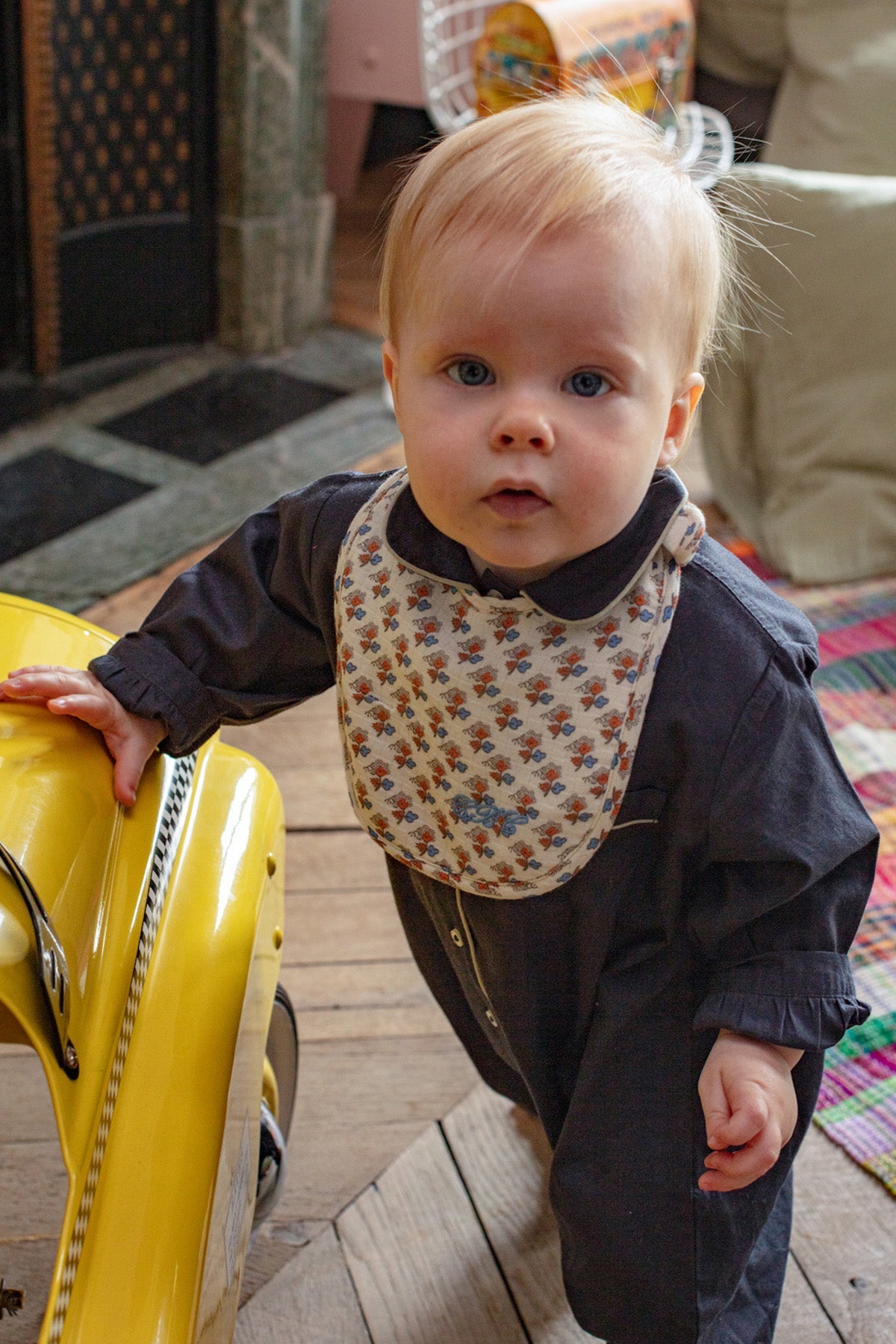 BABY BIB AND MUSLIN SET H23 - CREAM POSY PRINT